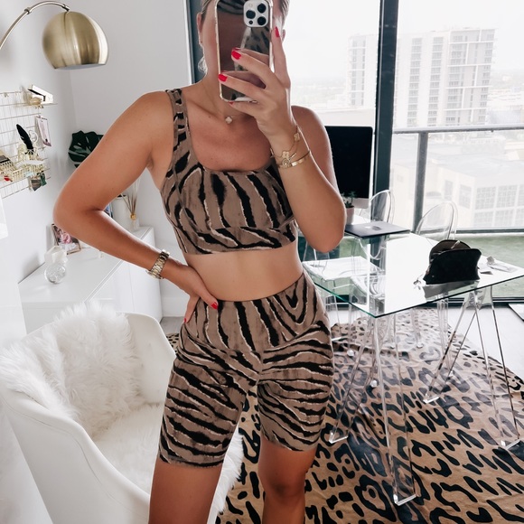MICHI | Shorts | Instinct Tiger Print 